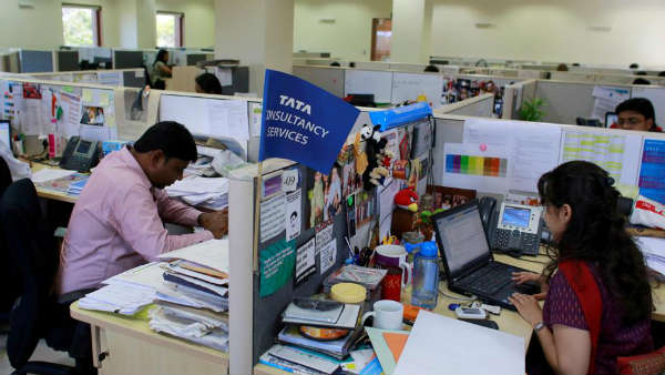 न्यूनतम मजदूरी बढ़ाने का भी प्रस्ताव न्यूनतम मजदूरी बढ़ाने का भी प्रस्ताव