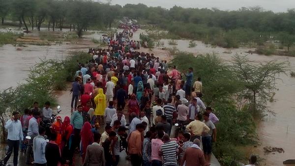 शेखावाटी की लाइफ लाइन काटली नदी बही