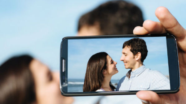 स्मार्टफोन लोगों के लिए पहला कंप्यूटर बन गया है 