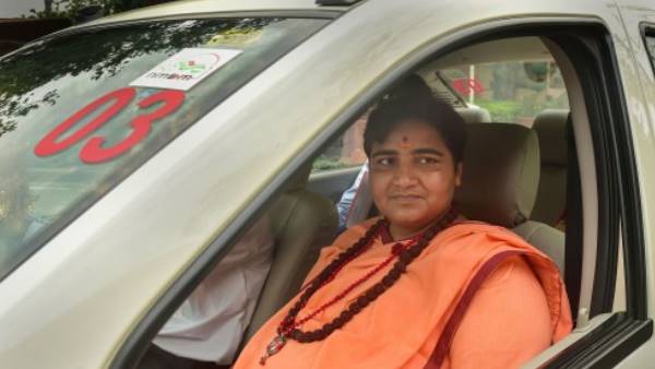 विवादों से पुराना नाता है