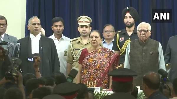 राम नाईक बोले- मुझे 7 दिन का बोनस मिला