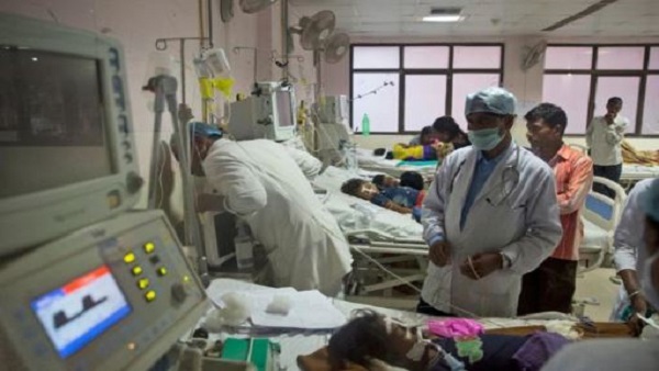 सीएम केजरीवाल ने अस्पतालों को चेताया