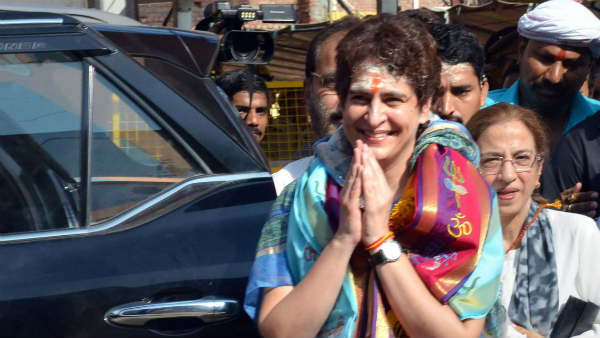 थरूर को प्रियंका में 'कुदरत का करिश्मा' दिखता है