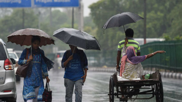 आज हुई हल्की बारिश आज हुई हल्की बारिश