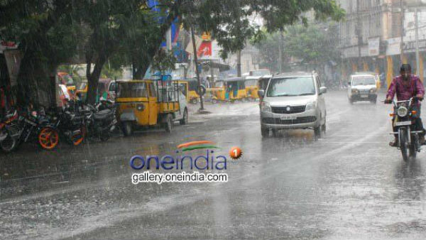 कर्नाटक में भारी बारिश की आशंका कर्नाटक में भारी बारिश की आशंका