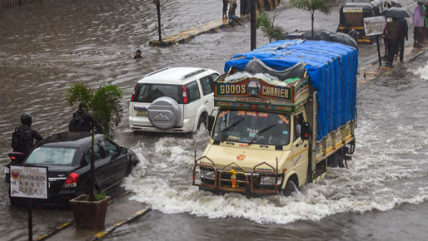 एक दशक में दो दिन में हुई सबसे ज्यादा बारिश है