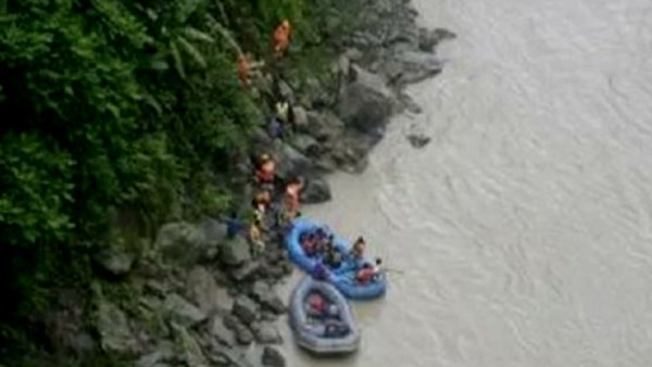 बूंदी के चेनरायजी का कटला के रहने वाले हैं