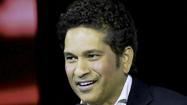 सचिन की 'फरारी' नीलाम हुई थी