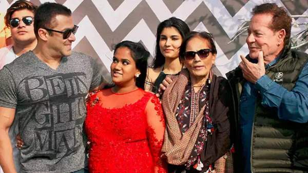 डॉक्टर के पास पहुंचे अर्पिता-आयुष