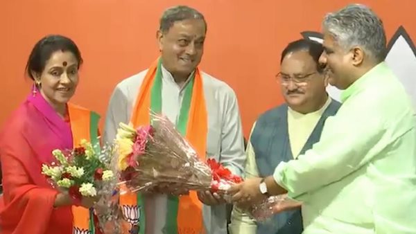 जेपी नड्डा की उपस्थिति में बीजेपी में हुए शामिल
