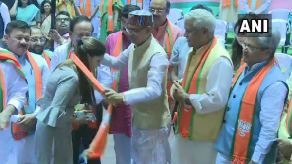  सपना चौधरी की सियासी पारी शुरू 