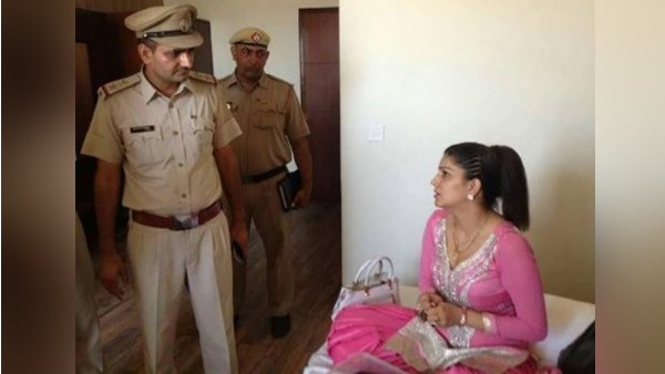 क्या था इन तस्वीरों का सच