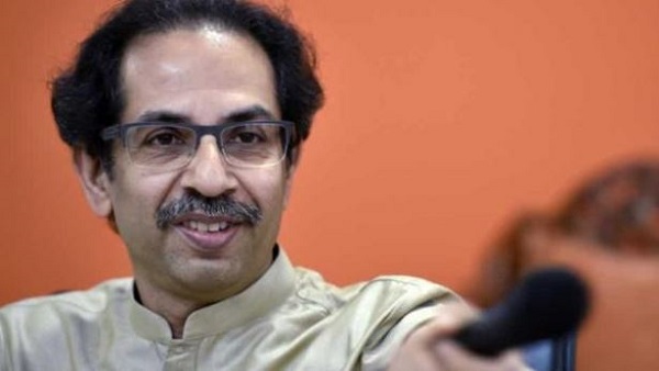 कर्नाटक में अभी जिंदा है लोकतंत्र- शिवसेना