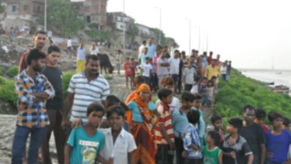 गंगा पुल से कूदे