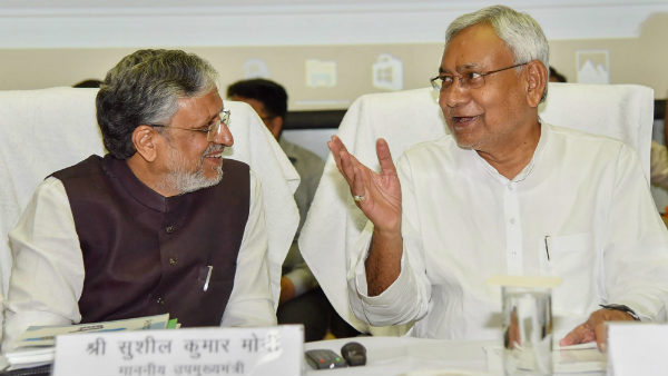 दोधारी तलवार पर चल रही है बीजेपी! दोधारी तलवार पर चल रही है बीजेपी!