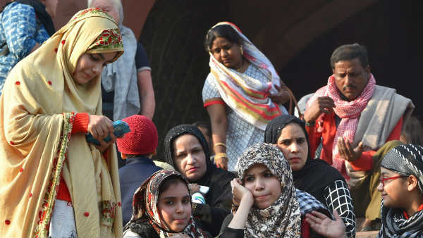 ऐसे सरकार के पक्ष में झुक सकता है आंकड़ा