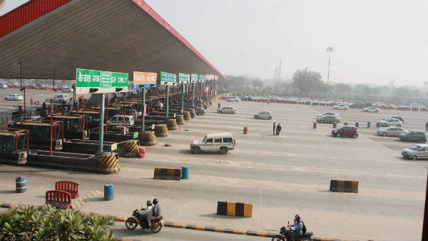 सरकार के पास पैसे नहीं हैं- गडकरी