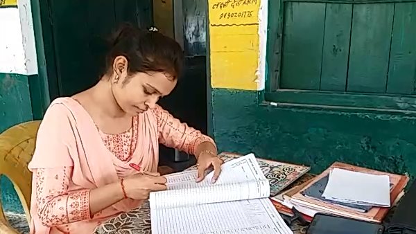 teacher suspended in pilibhit over torturing minor girl student teacher suspended in pilibhit over torturing minor girl student