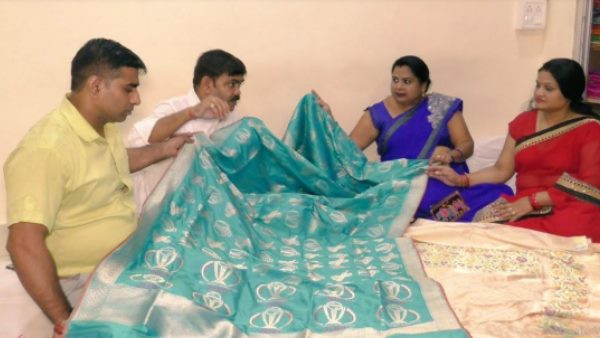 बार्डर पर लिखा ICC World CUP