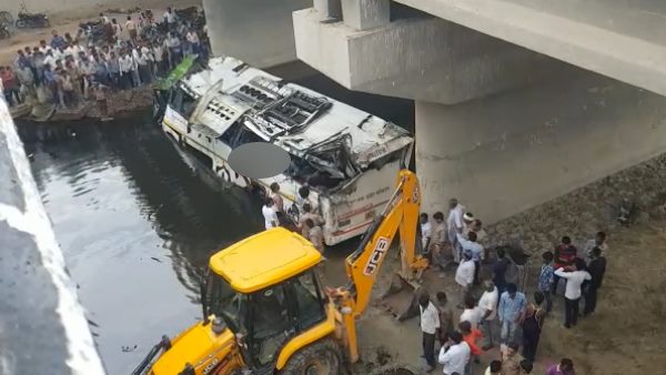 ड्राइवर की एक झपकी ने ले ली 29 जान