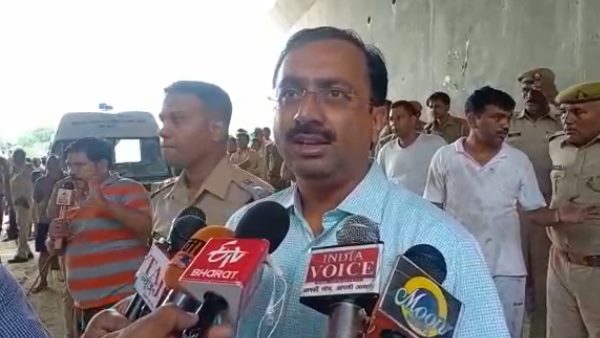 मृतकों के परिजनों को 5 लाख रुपए मुआवजा