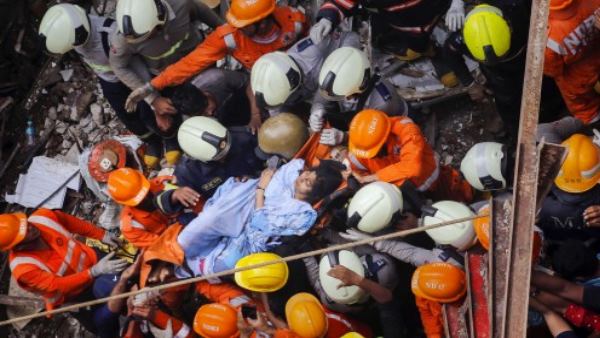 बिल्डिंग को लेकर बीएमसी दे चुका था चेतावनी