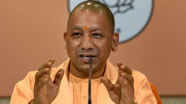 पान-गुटखा खाने पर भी बैन