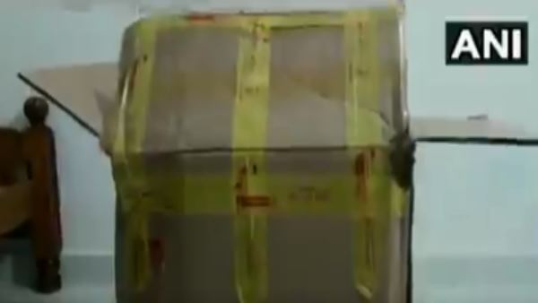 पार्सल का डब्बा खोला तो उड़े होश