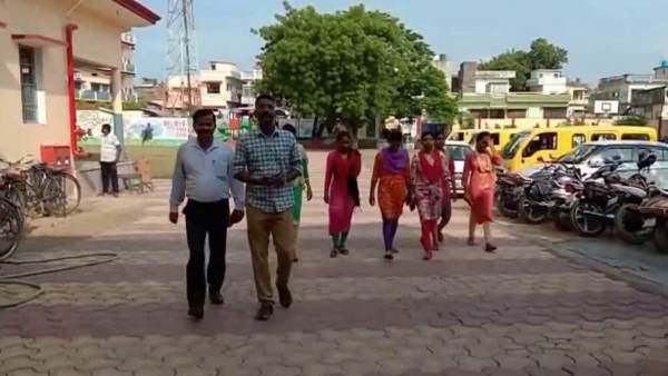 anti romeo caught five man outside school