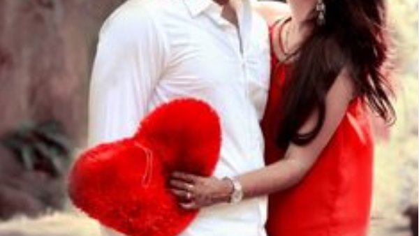 पति के बेइंतहा प्यार को बर्दाश्त नहीं कर पा रही महिला