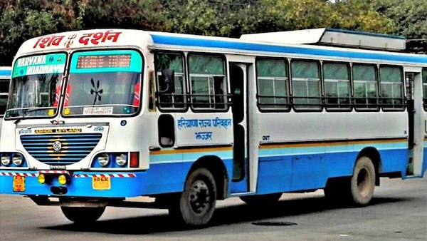 बस गायब की सूचना पर मचा हड़कंप बस गायब की सूचना पर मचा हड़कंप