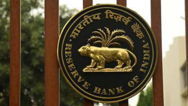 नोटों और सिक्कों में बार-बार क्यों हो रहे हैं बदलाव नोटों और सिक्कों में बार-बार क्यों हो रहे हैं बदलाव