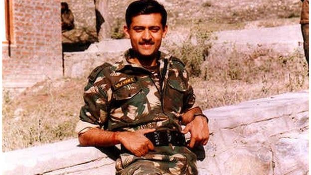 LIEUTENANT VIJAYANT THAPARS FAMILY LIEUTENANT VIJAYANT THAPARS FAMILY