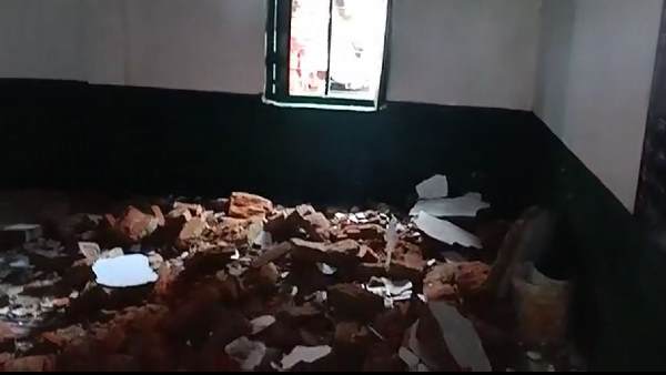 many children injured after classroom roof collapse