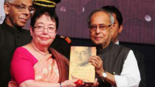 पीआईबी के ट्वीट से विवाद पीआईबी के ट्वीट से विवाद