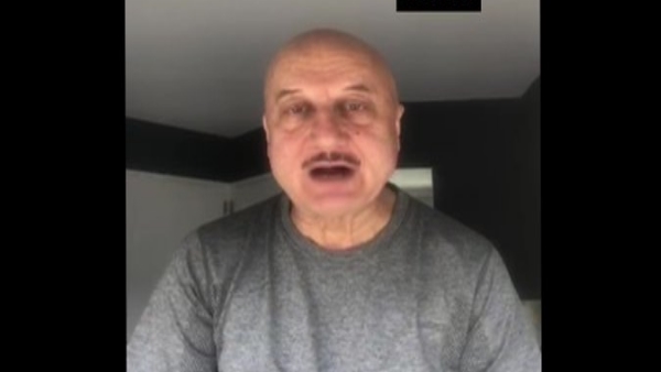 जब मां को पता चला, खरीद लिया पूरा घर जब मां को पता चला, खरीद लिया पूरा घर