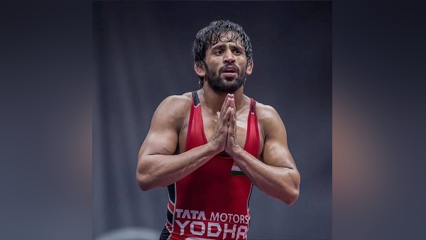 झज्जर में जश्न मनने लगा