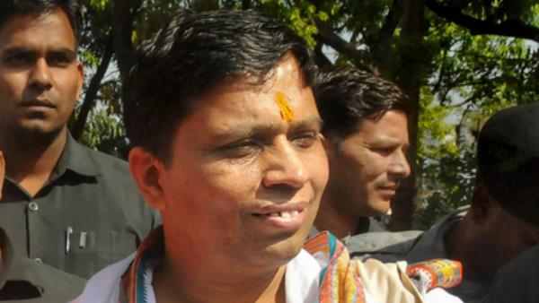 आचार्य बालकृष्ण पतंजलि में थे जब बिगड़ी तबीयत