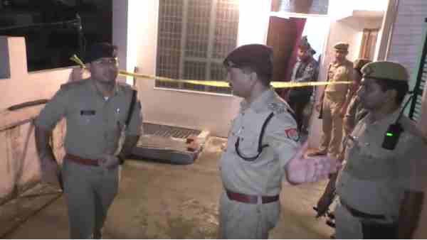 पति-पत्नी के बीच आये दिन झगडे होते थे