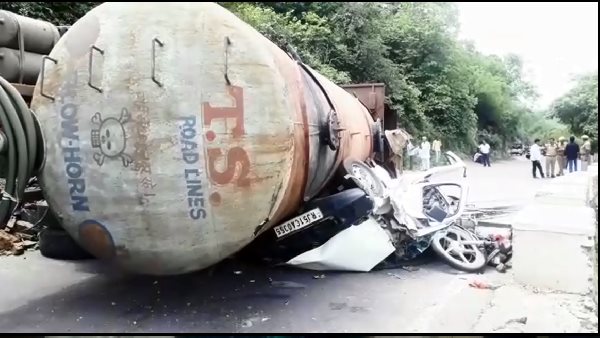 horrific accident in bhilwara, 9 deaths in van and tanker clash horrific accident in bhilwara, 9 deaths in van and tanker clash