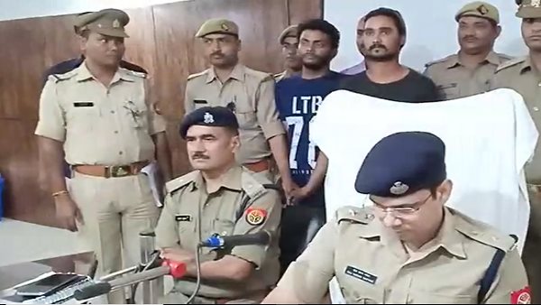 स्कूल के टायलेट में रखा था बम