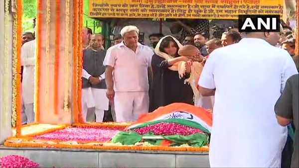 Sushma Swaraj cremated with state honours at Lodhi Crematorium, delhi Sushma Swaraj cremated with state honours at Lodhi Crematorium, delhi