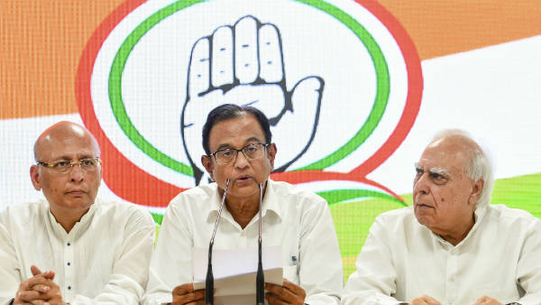 तो सुप्रीम कोर्ट ने सिब्बल की इसलिए नहीं सुनी 