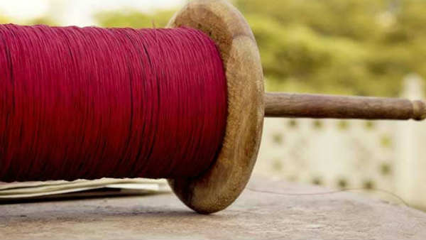 दिल्ली: जन्माष्टमी मनाने मंदिर जा रही थी बच्ची, चाइनीज मांझे से कटी गर्दन, मौत दिल्ली: जन्माष्टमी मनाने मंदिर जा रही थी बच्ची, चाइनीज मांझे से कटी गर्दन, मौत