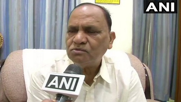 परिवहन मंत्री की गाड़ी ने तोड़ा ट्रैफिक नियम