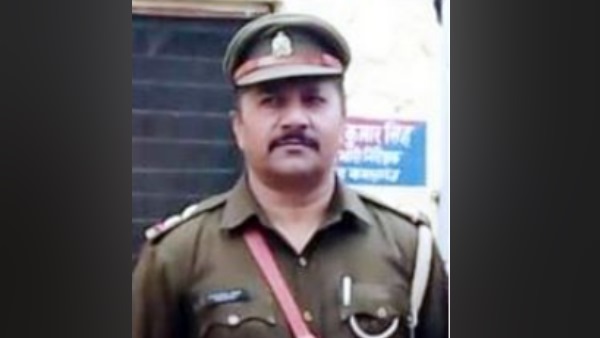 बालिग होने का फर्जी सर्टिफिकेट बनवाया