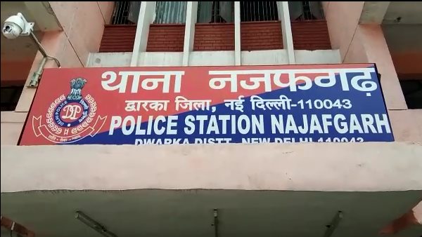 पुलिस ने पॉक्सो एक्ट के तहत केस दर्ज किया पुलिस ने पॉक्सो एक्ट के तहत केस दर्ज किया