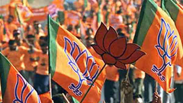 सिक्किम में दल-बदल का इतिहास 