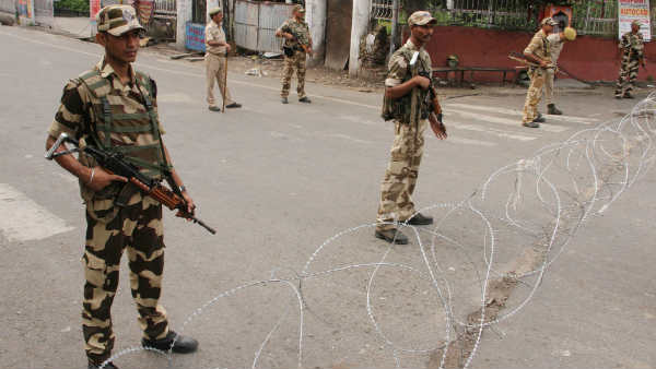 पाकिस्‍तान ने बताया गैर-कानूनी कदम