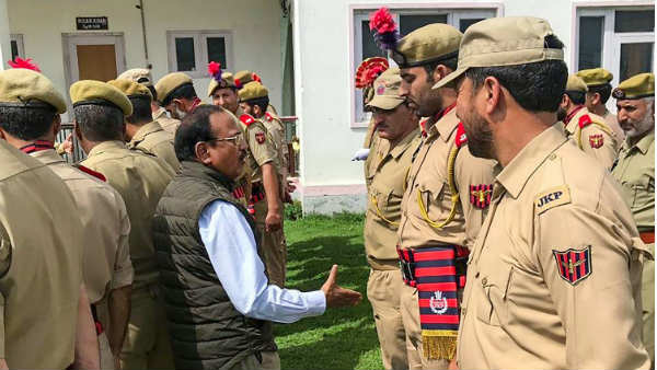 सुरक्षा बलों के बीच तालमेल का भी संभाला जिम्मा